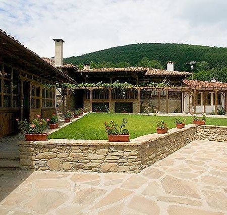 The House With The Vine Guest House Zheravna Exterior foto