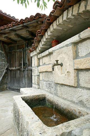 The House With The Vine Guest House Zheravna Exterior foto